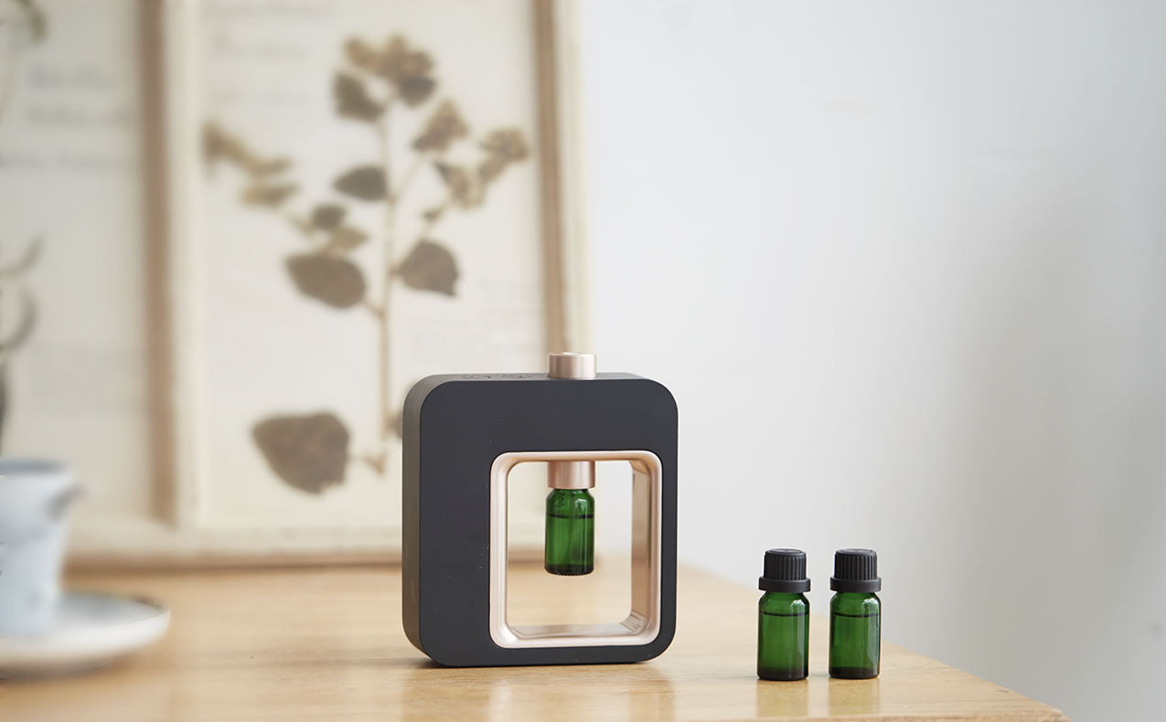 LOXIM Pride Aroma Diffuser Black & Little Match Essential Oil Set Blend 15ml